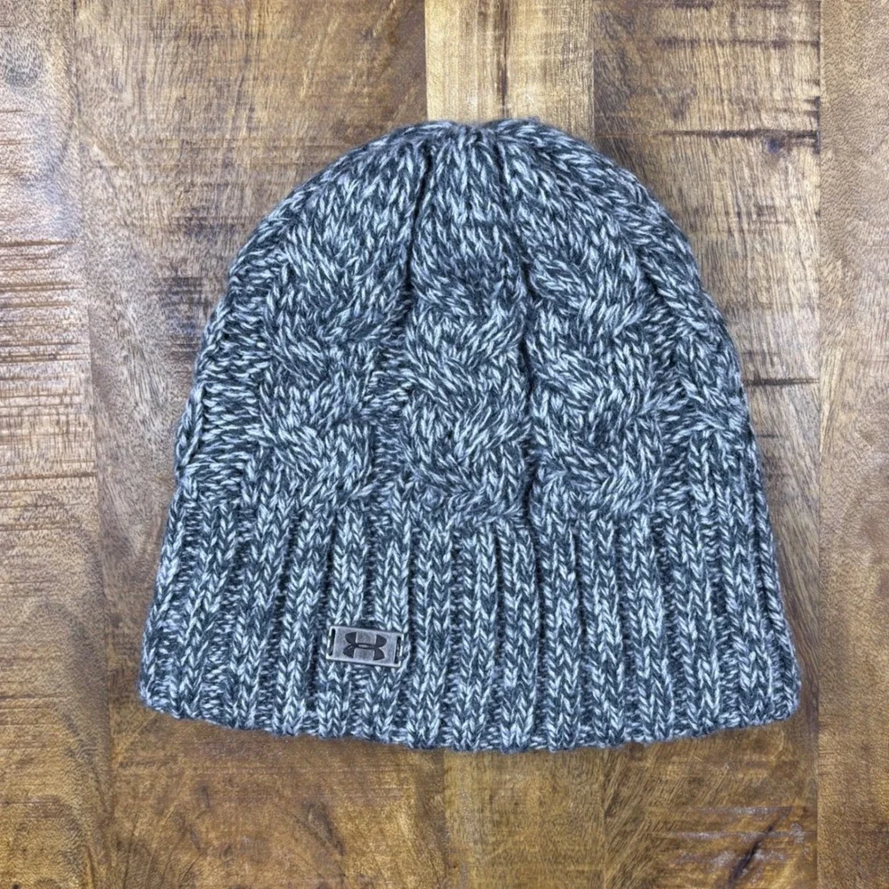 Under Armour Womens Gray Cable Knit Fleece‎ Lined Beanie Hat OSFA Winter Sports